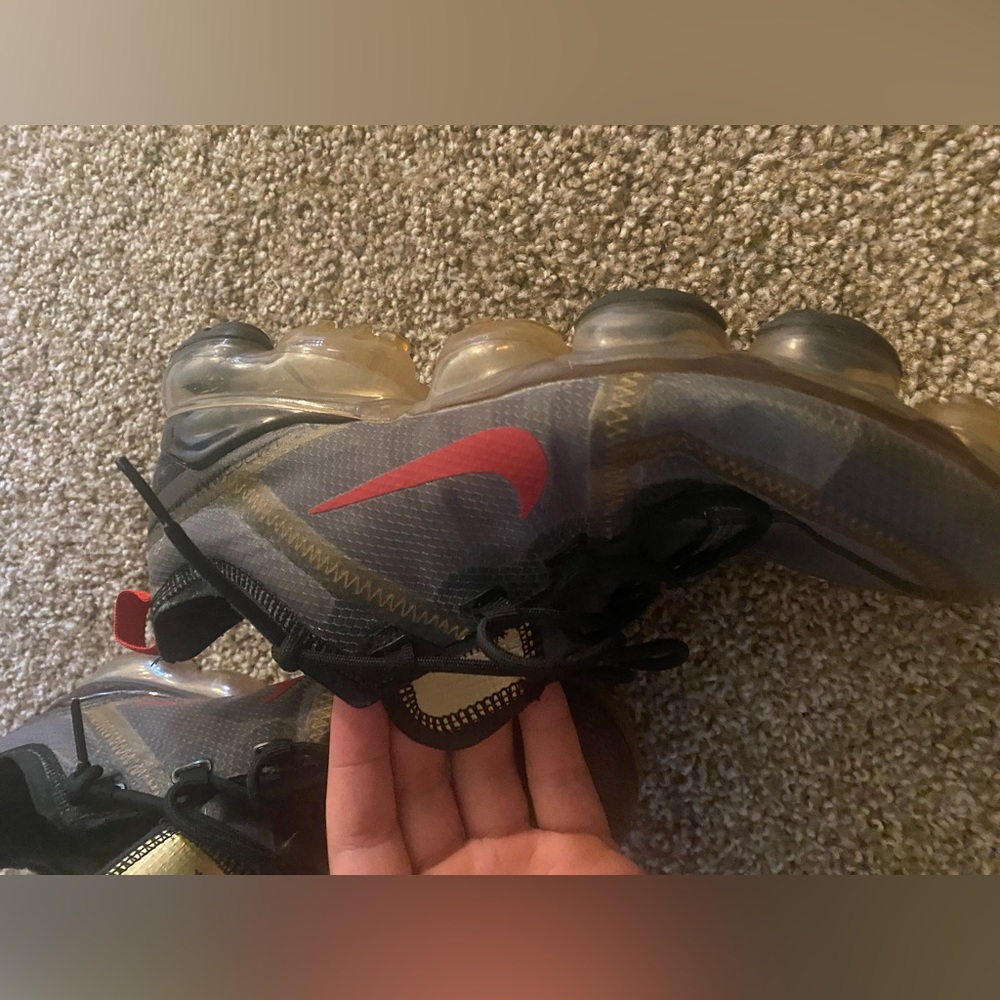 Women’s vapor max size 6.5